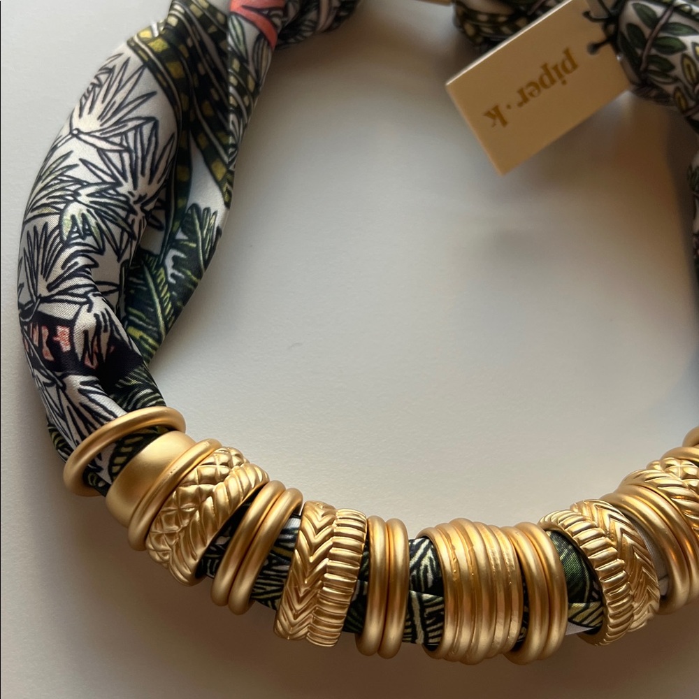 NWT Piper K Satin Scarf Necklace - Picture 4 of 7